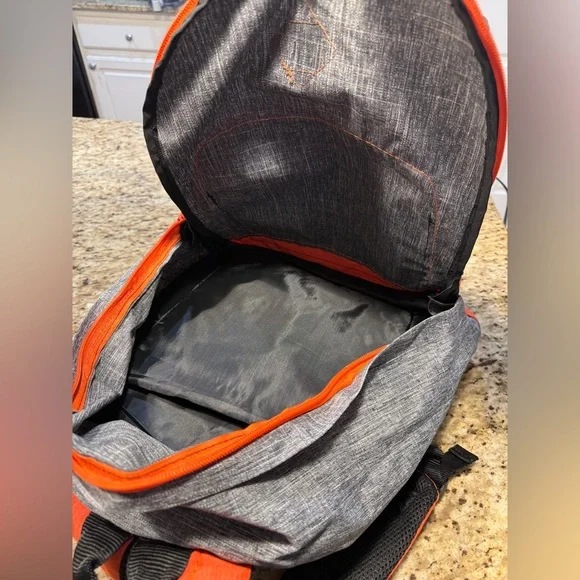 New Era San Francisco Giants Cram Action Backpack MLB Baseball Team Laptop Slot - Picture 6 of 11